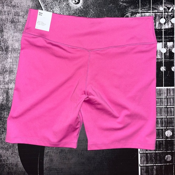 NWT Nike Bike Shorts - Picture 2 of 3